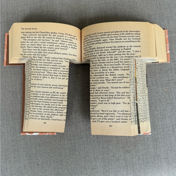 Initial “T” made out of a Book - Picture 3 of 4